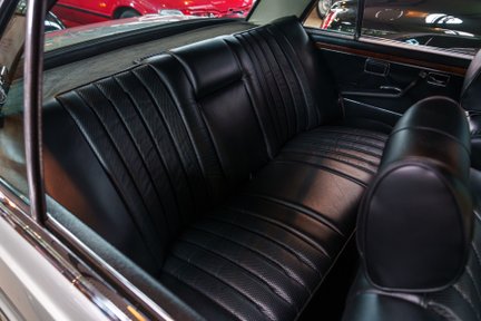 Mercedes-Benz 300 SEL 3.5 13