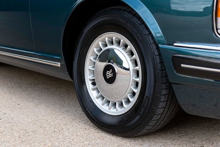 Rolls-Royce Silver Dawn 12