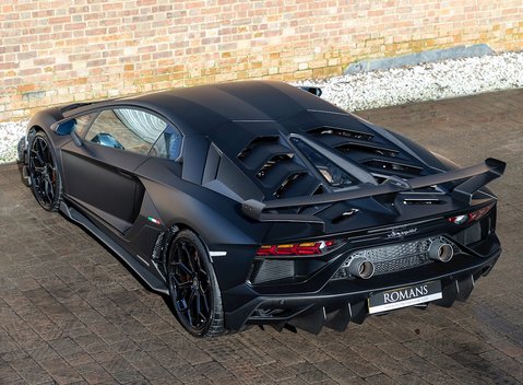 Lamborghini Aventador SVJ LP 770-4 11