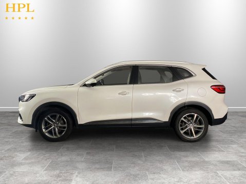 MG HS 1.5 T-GDI 16.6kWh Exclusive SUV 5dr Petrol Plug-in Hybrid Auto Euro 6 (s/s) 4