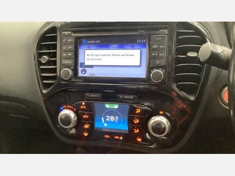 Nissan Juke 1.2 DIG-T Tekna Euro 5 (s/s) 5dr Euro 5 9