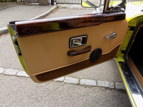 MG B ROADSTER 29