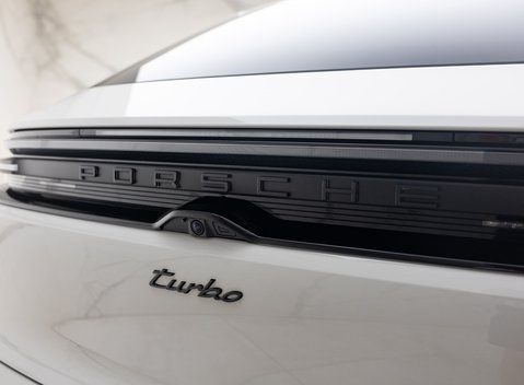 Porsche Macan Turbo Electric 40