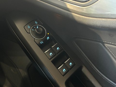 Ford Focus 1.0T EcoBoost MHEV Titanium Euro 6 (s/s) 5dr 34