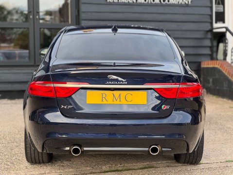 Jaguar XF 3.0d V6 S Saloon 4dr Diesel Auto Euro 6 (s/s) (300 ps) 12