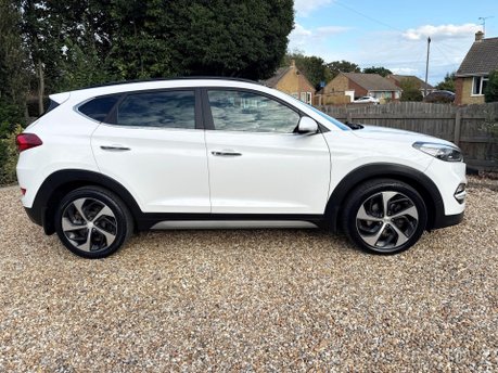 Hyundai TUCSON 2.0 CRDi Premium SE Auto 4WD Euro 6 5dr 5