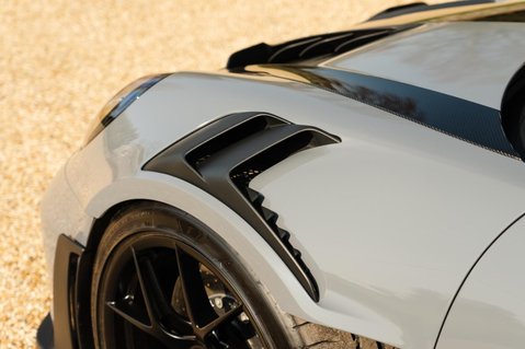 Porsche 911 GT3 RS PDK 11