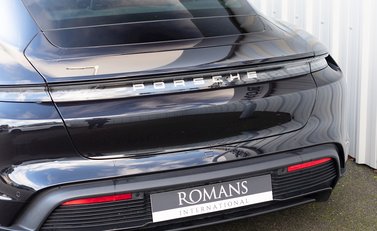 Porsche Taycan Turbo S 28