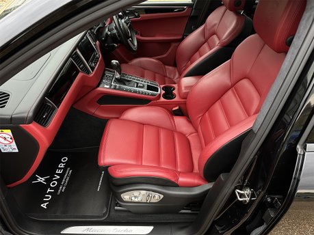 Porsche Macan TURBO PDK 45