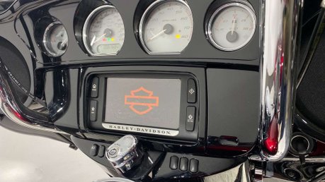 Harley-Davidson Touring 1745 FLHXS Street Glide Special Euro 4 35