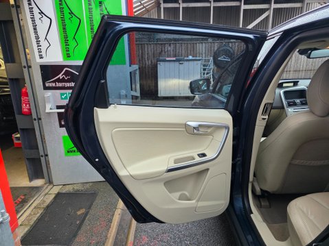 Volvo XC60 D5 SE LUX AWD 22