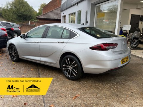 Vauxhall Insignia 1.5 Insignia Design TD 5dr 3
