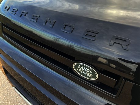 Land Rover Defender V8 34