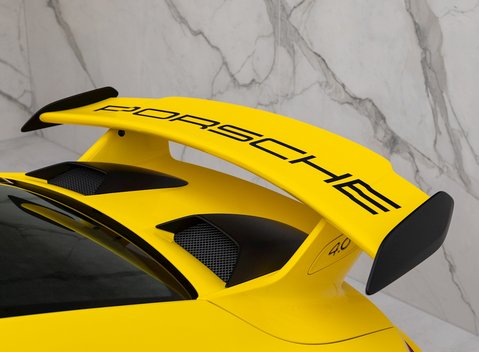 Porsche 911 (991.2) GT3 24