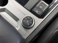 Volkswagen Touareg 3.0 TDI V6 R-Line SUV 5dr Diesel Tiptronic 4Motion Euro 6 (s/s) (286 ps) 61