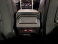 Land Rover Discovery Sport SD4 HSE LUXURY 18