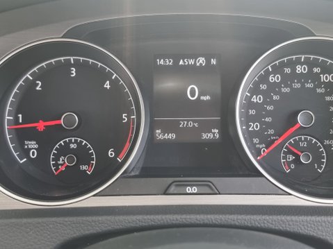 Volkswagen Golf MATCH EDITION TDI BMT DSG 38