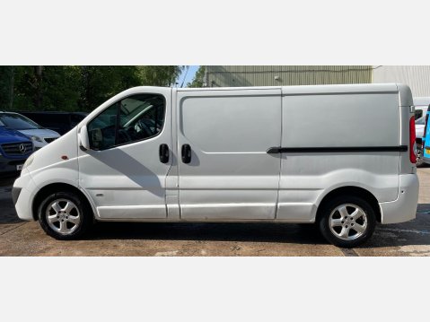 Vauxhall Vivaro 2.0 2900 CDTi Sportive Panel Van 4dr Diesel Manual FWD L3 (195 g/km, 113 bh 13
