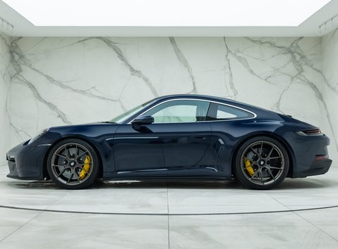 Porsche 911 GT3 TOURING (992) 5