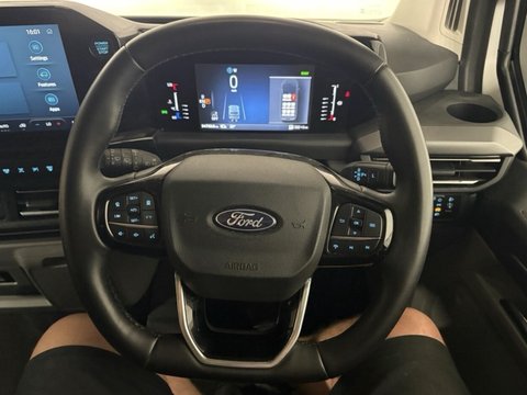 Ford Tourneo Custom 340 TITANIUM ECOBOOST 16