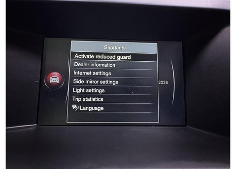Volvo XC60 2.4 D5 SE Lux Nav SUV 5dr Diesel Auto AWD Euro 6 (s/s) (220 ps) 66