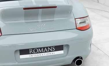 Porsche 911 (997) Sport Classic 24