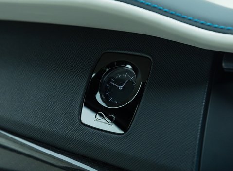 Rolls-Royce Cullinan BLACK BADGE 27