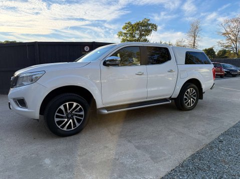 Nissan Navara 2.3 Navara N-Connecta dCi 4WD 5dr 33