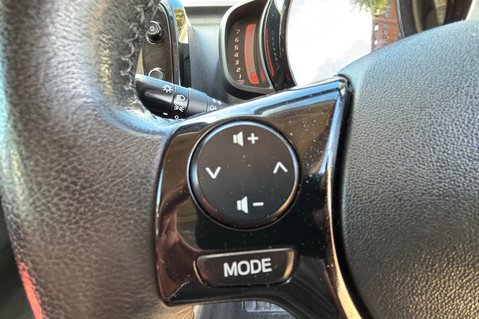Toyota Aygo VVT-I X-PRESSION..X WAVE..CABRIOLET..LIMITED EDITION.. 8 SERVICES..£20 TAX  25