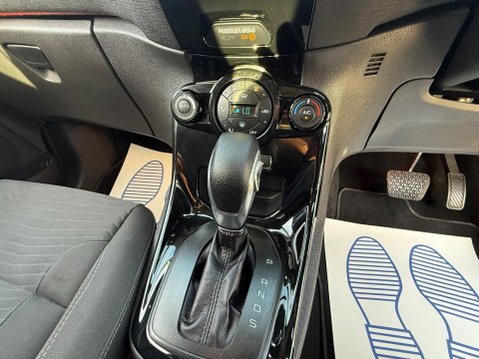 Ford Fiesta 1.0T EcoBoost Titanium Powershift Euro 5 5dr 29