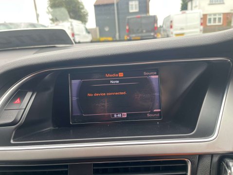 Audi A4 2.0 A4 SE TDI AUTOMATIC ESTATE 5dr 28