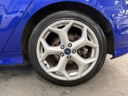 Ford Focus 2.0T EcoBoost ST-2 Euro 5 (s/s) 5dr 24