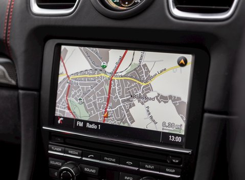 Porsche Cayman GT4 17