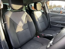 Renault Clio 0.9 Clio Iconic TCe 5dr 52
