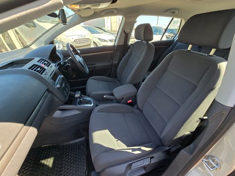 Volkswagen Golf SE 12