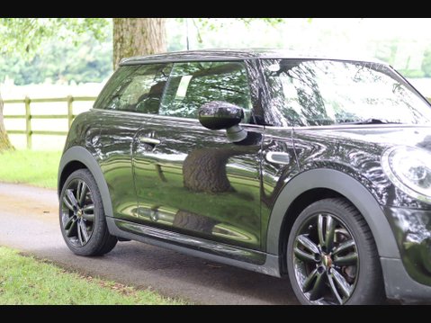 Mini Hatch 1.5 Cooper Sport 3dr 5