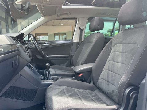 Volkswagen Tiguan 2.0 Tiguan SEL TDI BlueMotion Technology 5dr 27