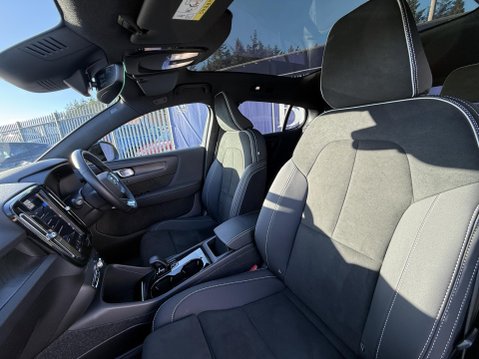 Volvo C40 Twin Recharge 78kWh Ultimate SUV 5dr Electric Auto AWD (408 ps) 28