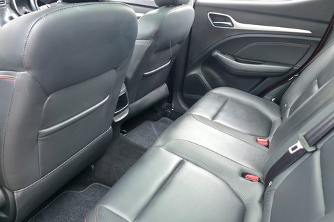 MG ZS EXCLUSIVE T-GDI.. MAIN DEALER SERVICE HISTORY.. STUNNING EXAMPLE 28