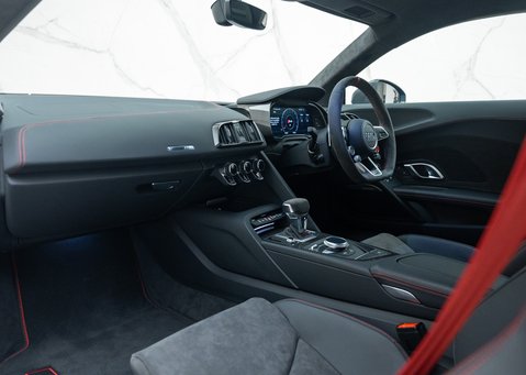 Audi R8 GT 