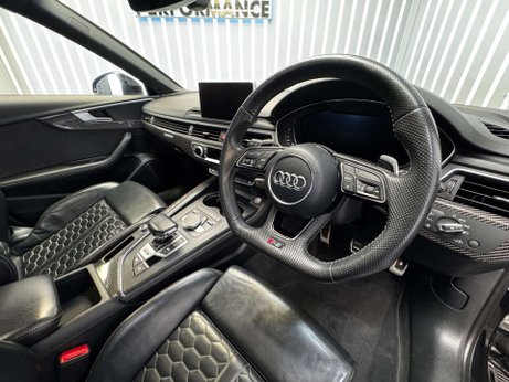 Audi RS4 2.9 TFSI V6 Estate 5dr Petrol Tiptronic quattro Euro 6 (s/s) (450 ps) 19