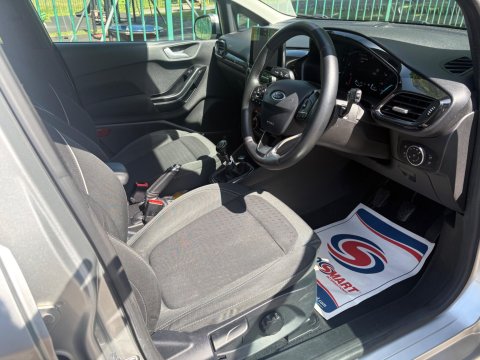 Ford Fiesta TITANIUM TDCI 17