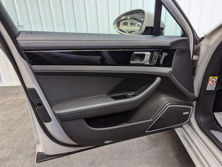 Porsche Panamera 2.9 Panamera 4 E-Hybrid Semi-Auto 4WD 5dr 58