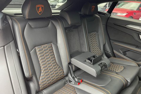 Lamborghini Urus V8 - ORANGE -AKRAPOVIC EXHAUST -PAN ROOF -B&O-MASSAGE SEATS-BLIND SPOT -ACC 38