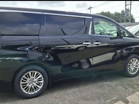 Toyota Vellfire EXECUTIVE LOUNGE 3.5 V6 GRADE 4 FRESH IMPORT 5