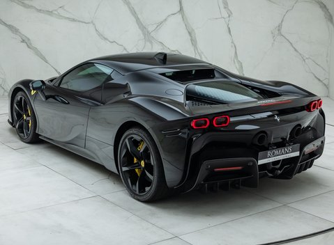 Ferrari SF90 Stradale 12