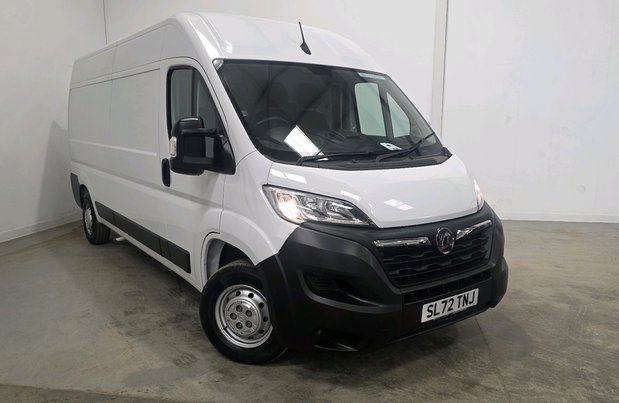 Vauxhall Movano Vauxhall Movano 3500 L3 Diesel FWD 2.2 Turbo D 140ps H2 Dynamic Van
