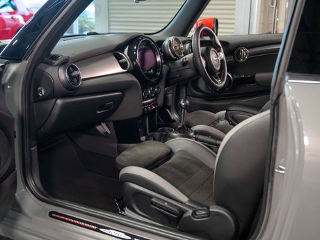 Mini Hatch 2.0 John Cooper Works 3dr 13