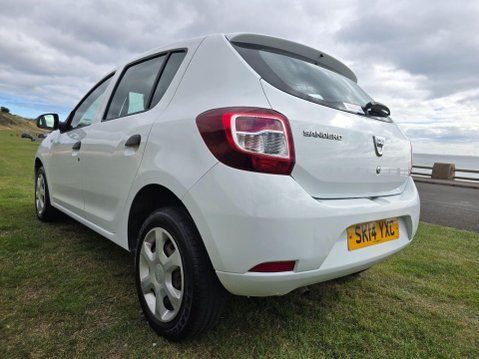 Dacia Sandero 1.2 Ambiance Euro 5 5dr 4