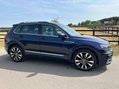 Volkswagen Tiguan 2.0 TDI R-Line DSG 4Motion Euro 6 (s/s) 5dr 9